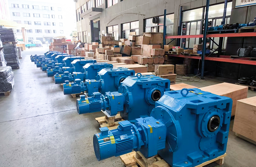 Stádas iarratais trealaimh tarchurtha fearas