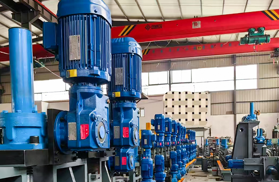 Stádas iarratais trealaimh tarchurtha fearas